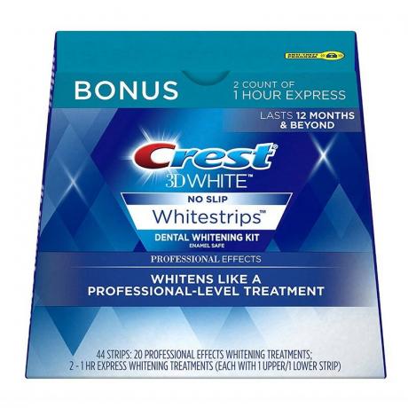 En blå æske med Crest 3D White Professional Effects Whitestrips på en hvid baggrund