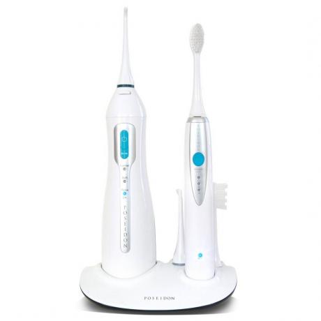 ToiletTree-produkter Poseidon oral irrigator og sonisk tandbørste Induktiv opladningskombinationssæt på hvid baggrund