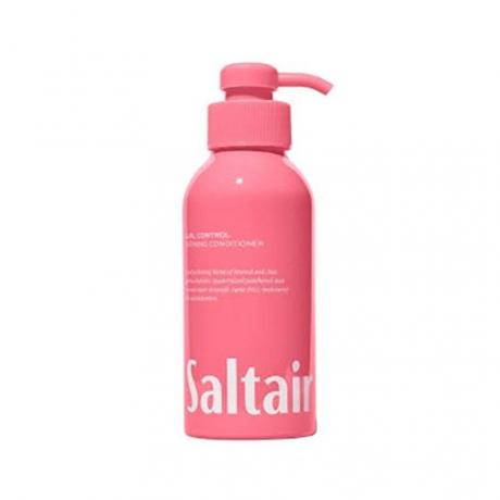 Saltair Curl Control kondicionáló rózsaszín üveg pumpával fehér alapon