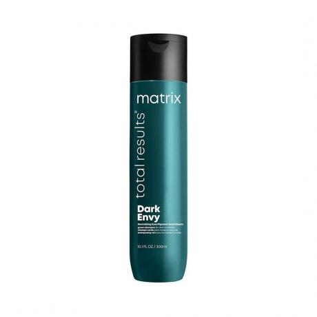 Matrix Total Results Dark Envy Green šampūnas baltame fone 