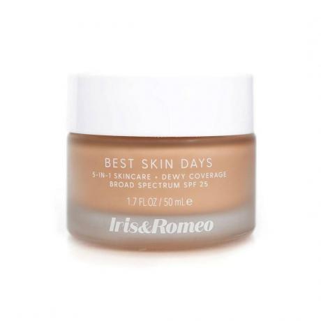 Iris & Romeo Best Skin Days sur fond blanc