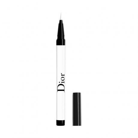 Dior Diorshow On Stage Liner en stylo eye-liner liquide blanc mat blanc avec pointe pinceau et capuchon noir sur le côté sur fond blanc