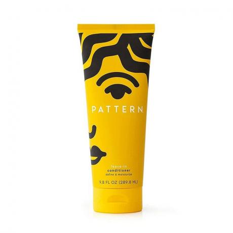 Pattern Beauty Leave-In Conditioner žltá fľaša na bielom pozadí