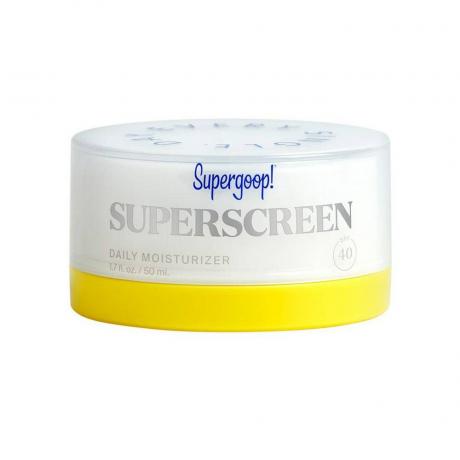 Supergoop Superscreen Daily Moisturizer SPF 40 บนพื้นหลังสีขาว