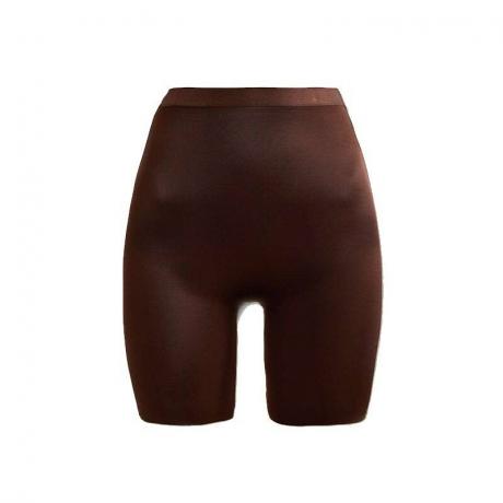Skims Barely There Low Back Shorts: Et par mørkebrune shapewear-shorts på hvit bakgrunn