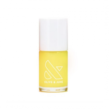Esmalte de uñas Olive & June en tono amarillo brillante Lemony Lemon sobre fondo blanco