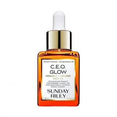 The Sunday Riley CEO Glow C vitamīns + kurkuma sejas eļļa uz balta fona