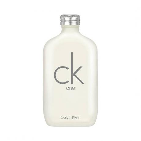 زجاجة عطر بيضاء من Calvin Klein Ck One ماء تواليت على خلفية بيضاء