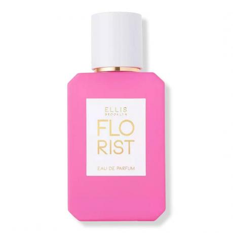 Ellis Brooklyn Florist Eau de Parfum botol parfum persegi panjang merah muda dengan label putih dan tutup dengan latar belakang putih