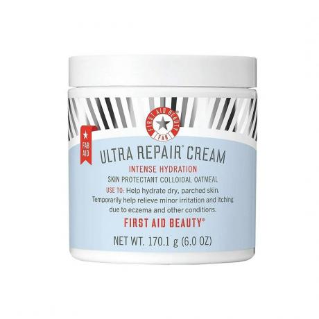 Första hjälpen skönhet Ultra Repair Cream på vit bakgrund