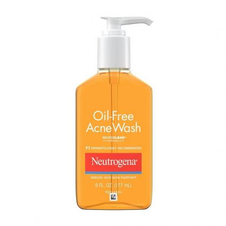 Neutrogena Oil-Free Akne Wash mit Salicylsäure auf weißem Hintergrund