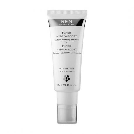 Ren Clean Skincare Flash Hydro-Boost أنبوب أبيض مستحلب ملئ فوري على خلفية بيضاء