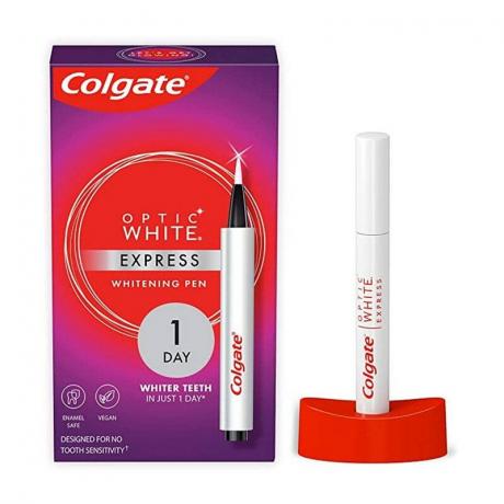 Bieliace pero na bielenie zubov Colgate Optic White Express na bielom pozadí