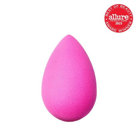Beautyblender Original Pink Makeup Sponge розова гъба за грим на бял фон с червен печат Allure BoB в горния десен ъгъл