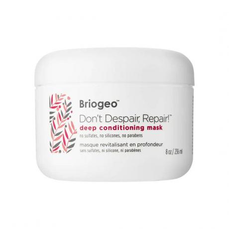 Briogeo Don't Despair, Repair Deep Conditioning Mask pot blanc sur fond blanc